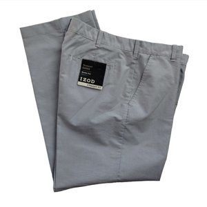 IZOD  Wrinkle Free Straight Fit  / Flat Front  36W   30 L